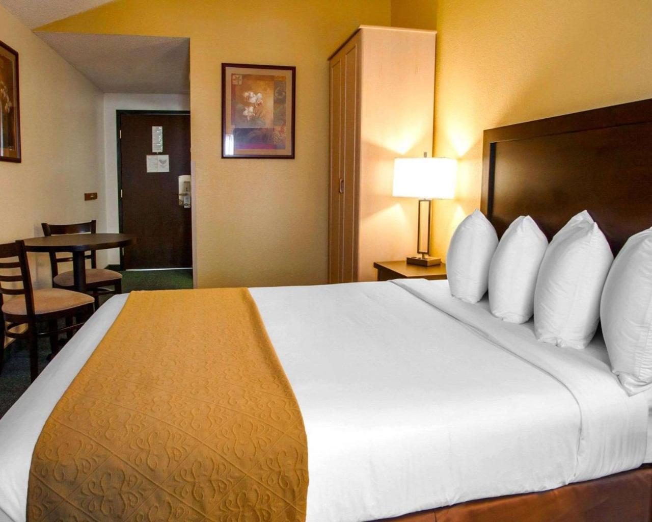 Quality Inn & Suites Springfield Exterior foto
