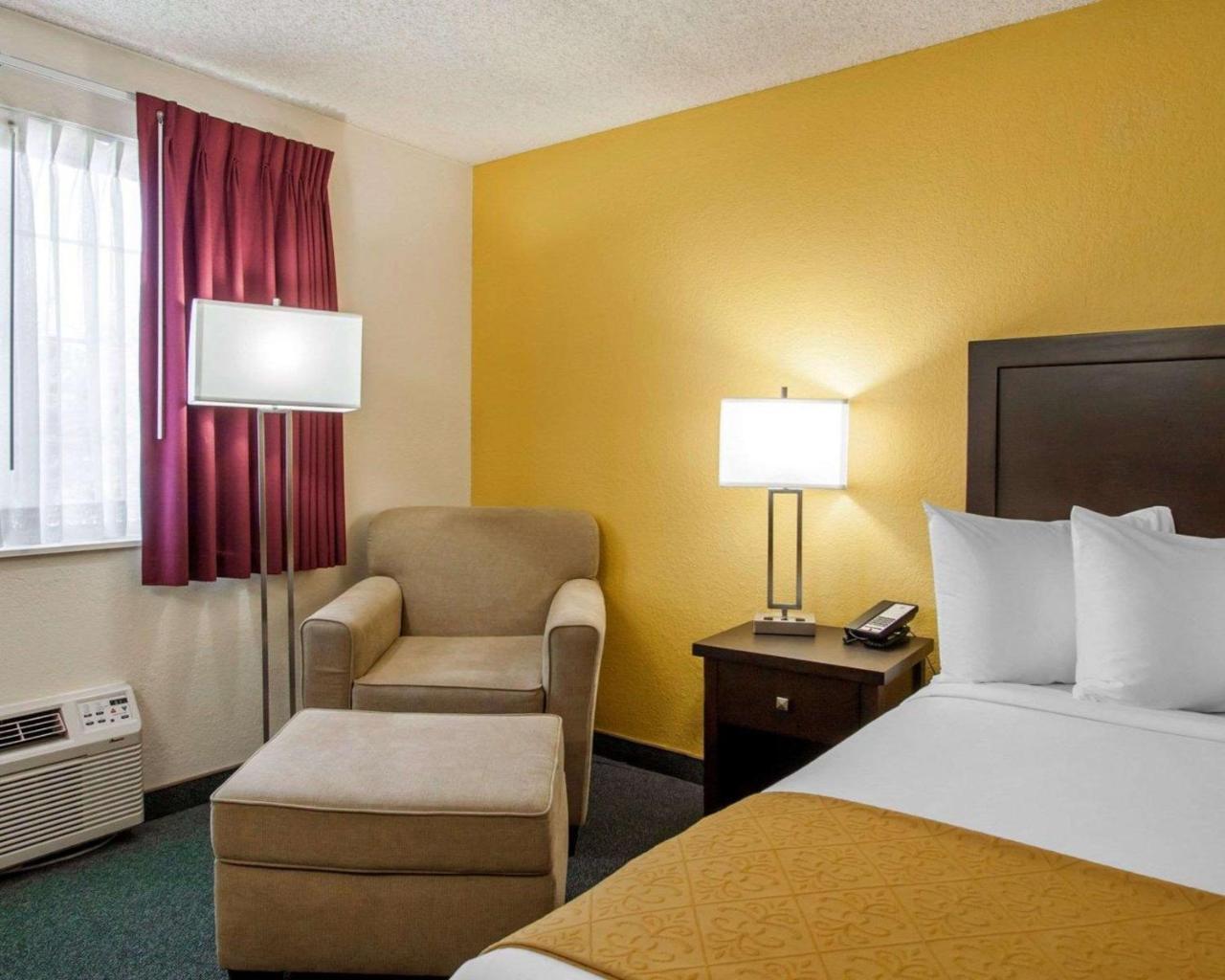Quality Inn & Suites Springfield Exterior foto
