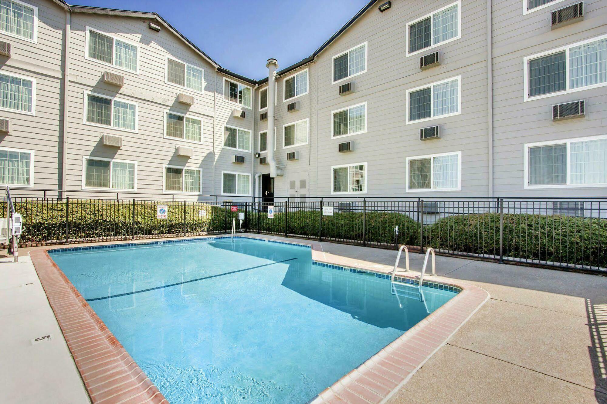 Quality Inn & Suites Springfield Exterior foto